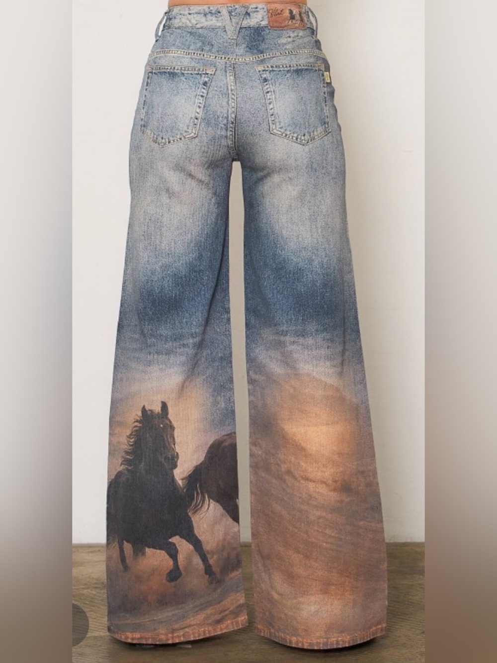 Vibrant WHITE HORSE DIGITAL PRINT WIDE LEG
JEANS - Picture 5 of 6